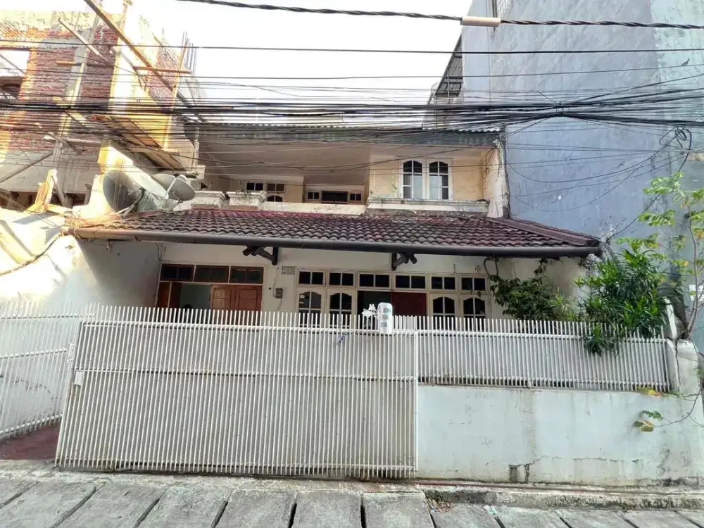 RUMAH TANJUNG DUREN ROW JALAN SATU MOBIL JAKARTA SELATAN