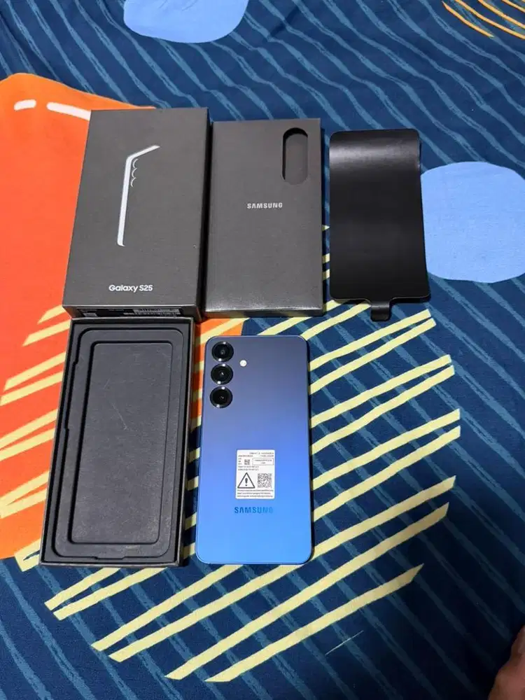 Samsung s25 12/256 sein