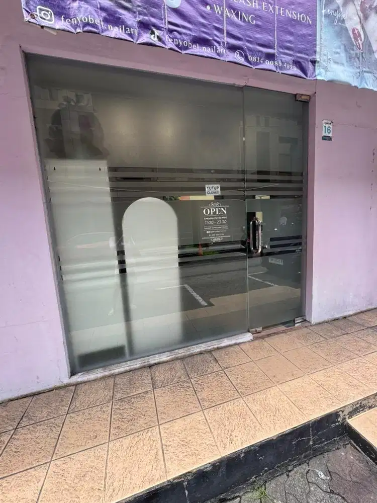 Pintu Kaca Tempered