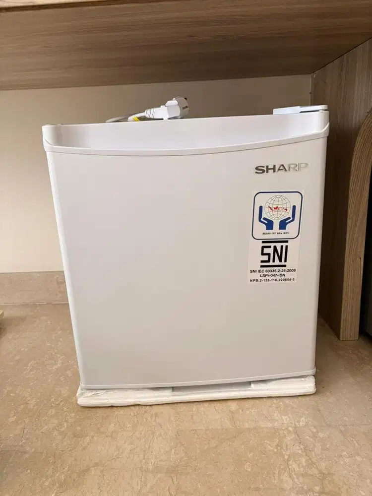 KULKAS SHARP KECIL - 45LITER