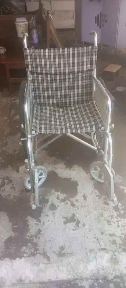 kursi roda second