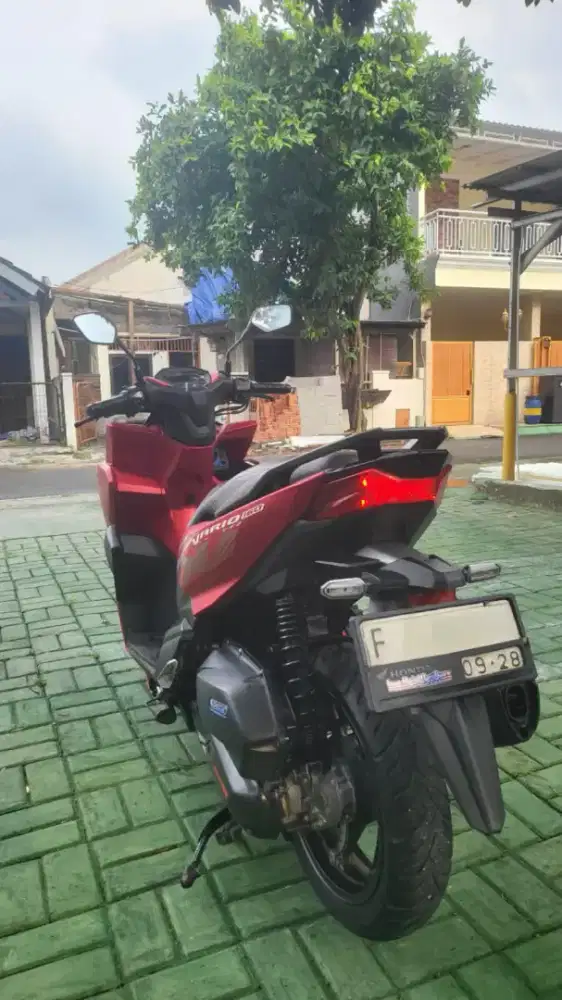 Jual cepat vario 160cc 2023 mulus kinclong mtor rawatan pribadi