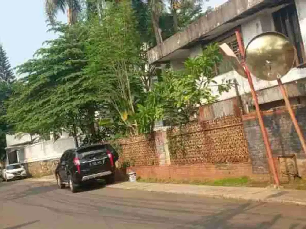 DIJUAL RUMAH BESAR CLASSIC JL WIJAYA TIMUR DALAM KEBAYORAN BARU JAKARTA SELATAN