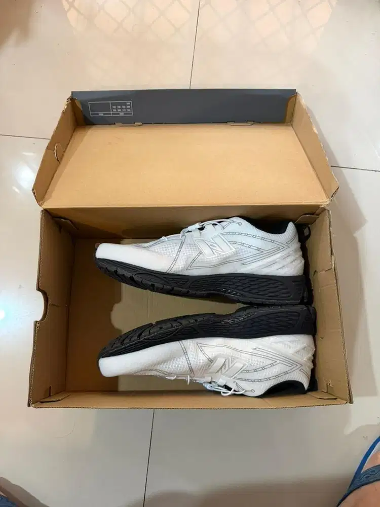 Dijual Sepatu New Balance 1906 Original Brand New
