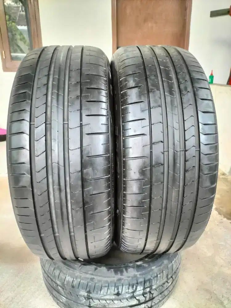 Ban 235/50 R19 Pirelli P zero