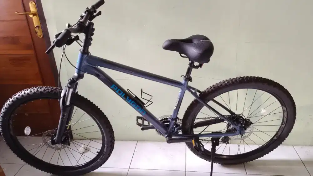 DIJUAL SEPEDA MTB POLYGON CASCADE 2 Baru pakai 1 kali – FRAME M