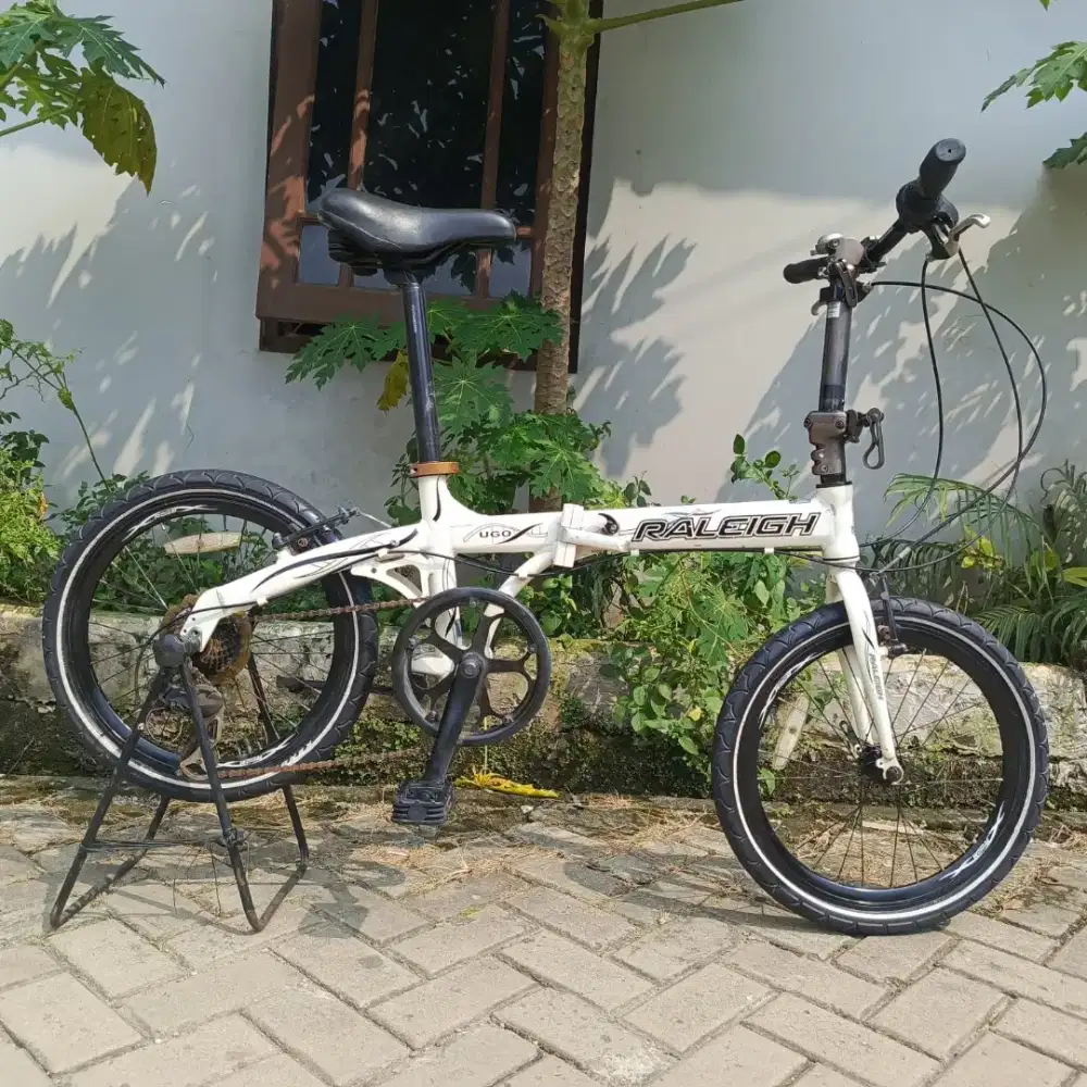 Sepeda Lipat Raleigh UGO original