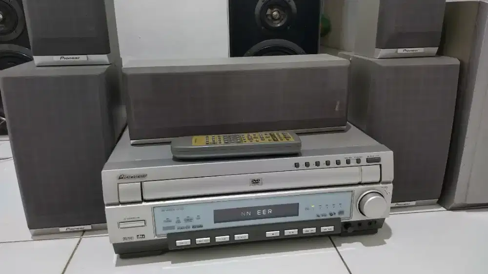 PIONEER HOME THEATER XV-HTD1