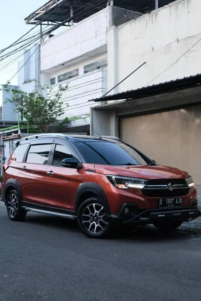 LowKm! Suzuki Ertiga XL7 Alpha AT matic orange 2021 bandung antik