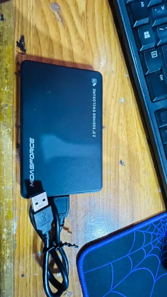 Hardisk eksternal seagate. 1 TB