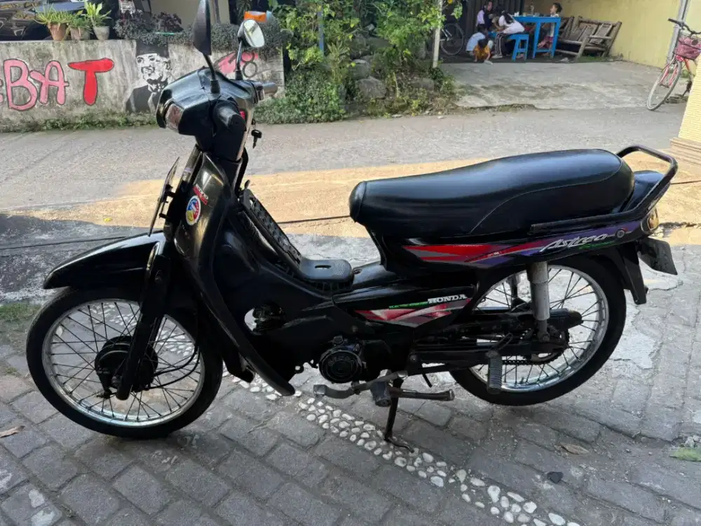 Astrea grand THN 1997 plat AB Bantul