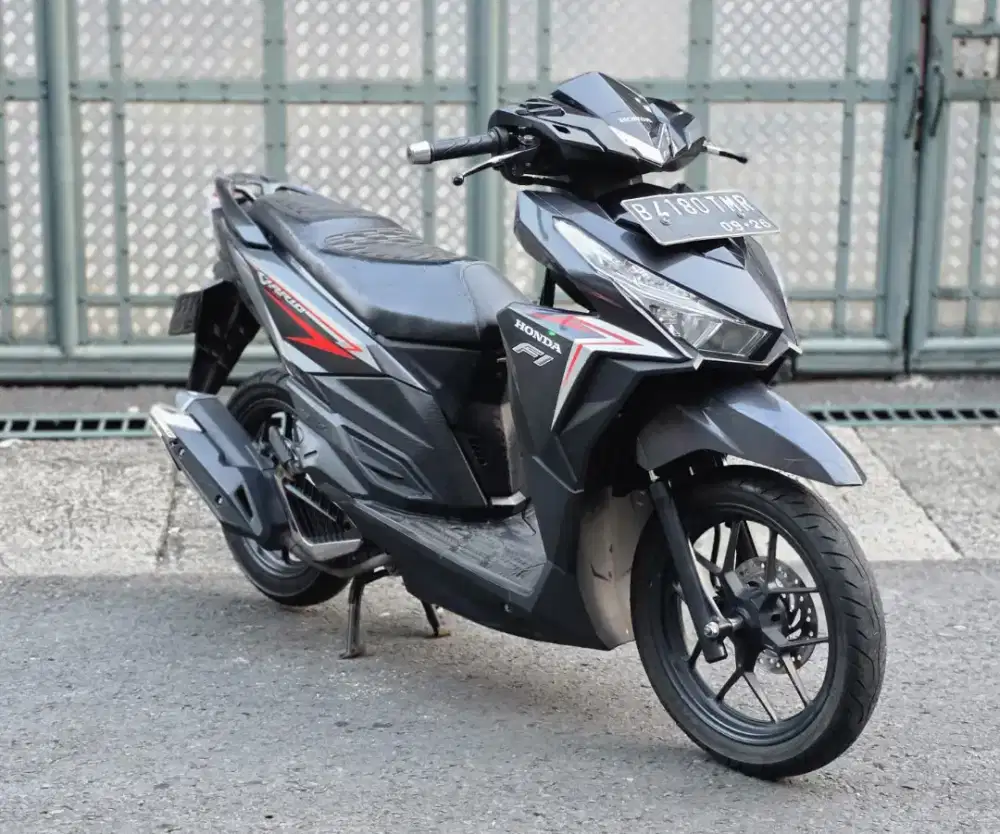 B-DKI Pajak On! Honda Vario 125 LED Th. 2016 Gress Istimewa Terawat