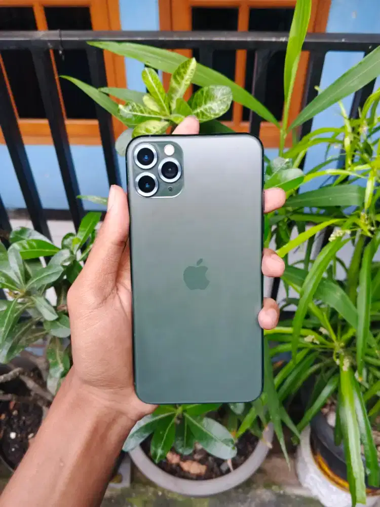 Jual Cepet BU, ip 11 pm 64gb inter (iPhone 11 Pro Max 64gb inter)