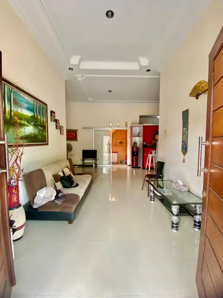 Jual rumah full furnis wirosaban dekat kampus uas