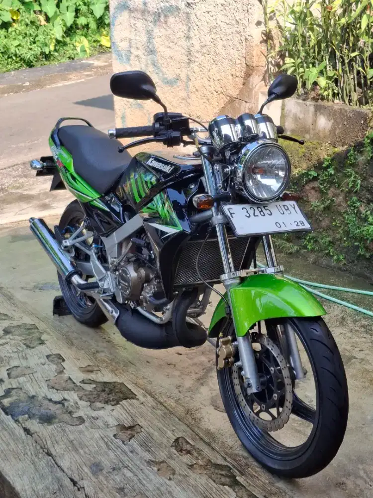 Kawasaki Ninja 150SS (KR150N)