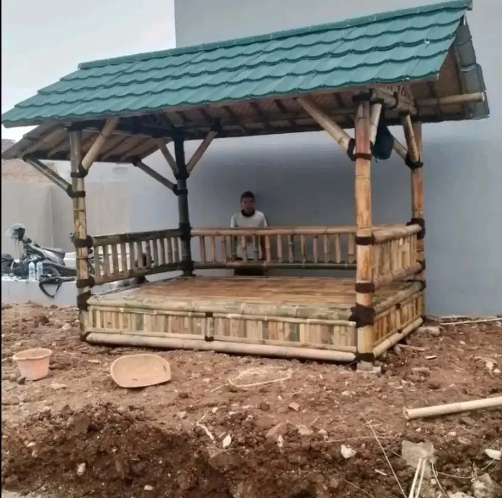Gazebo Bambu Dengan Sandaran dan Tanpa Sandaran