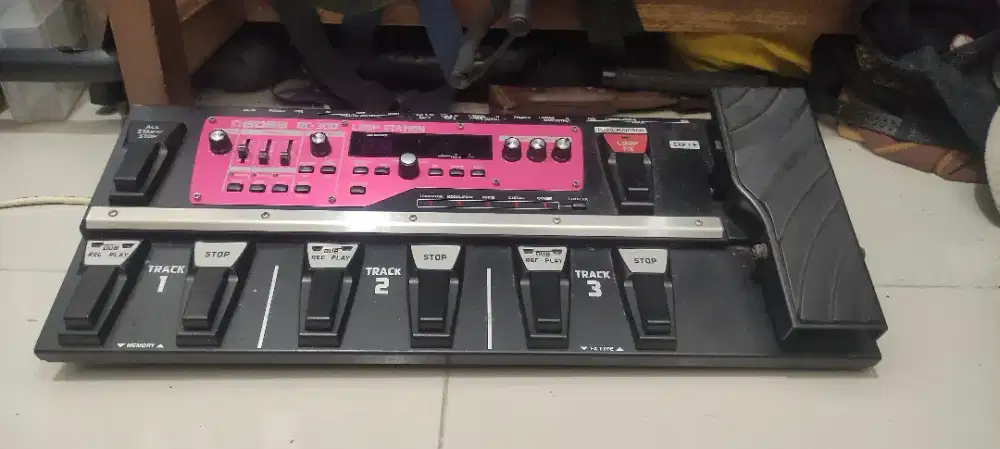 BOSS RC- 300 LOOP STATION