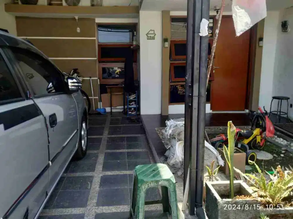 dijual rumah antapani sayap jakarta startegis murah