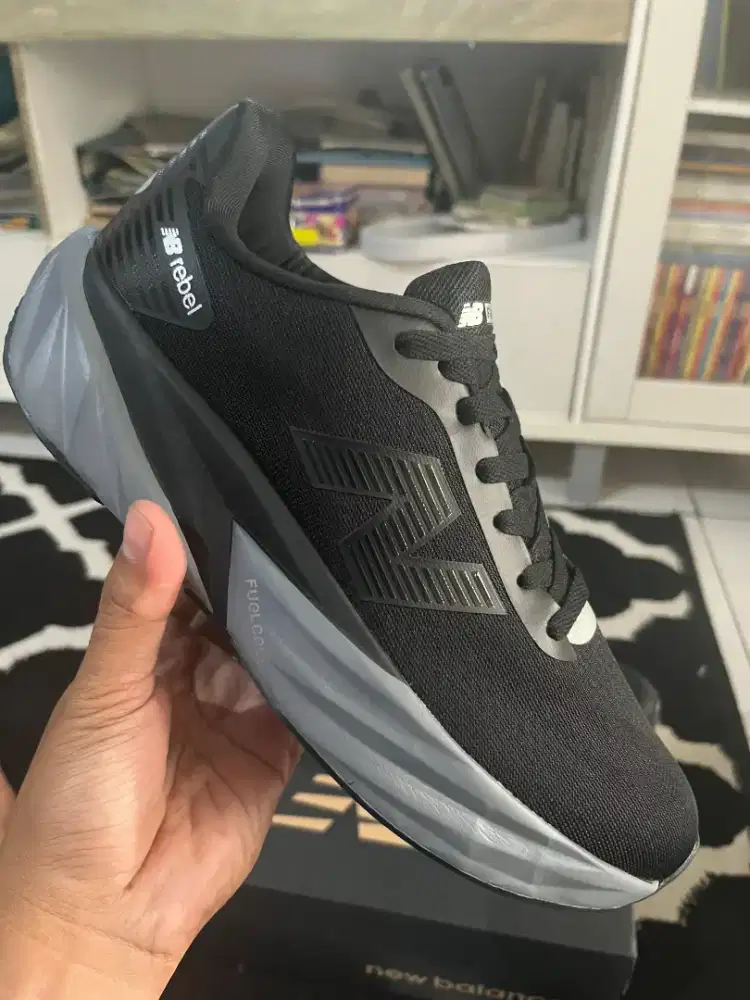 Sepatu NBe rebel black