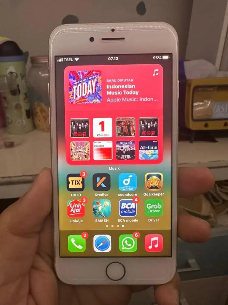 Iphone 8 64GB putih batangan
