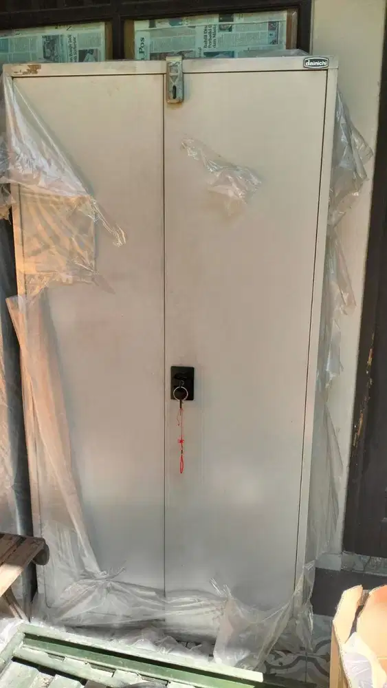 Lemari Kabinet untuk kantor. Kondisi siap pakai