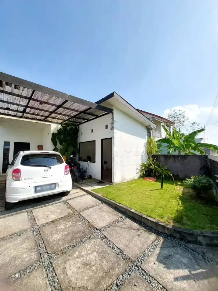 Dijual Rumah Halaman Luas View Persawahan Cantik di Berbah