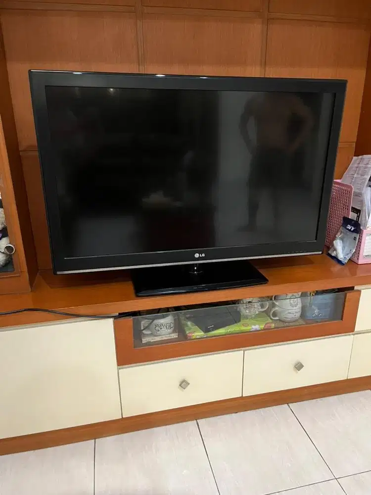 Murah TV LG LCD 42 inch 42CS460 Bonus STB