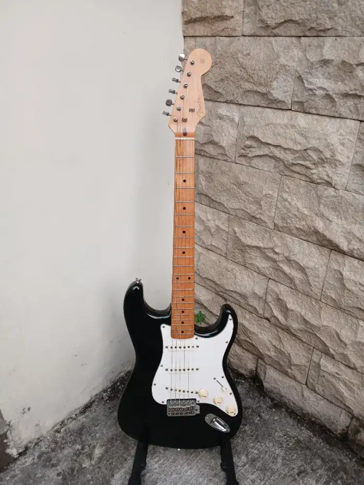 Fender Japan Stratocaster ST 57 Black Tahun 1993-1994 Original Jepang