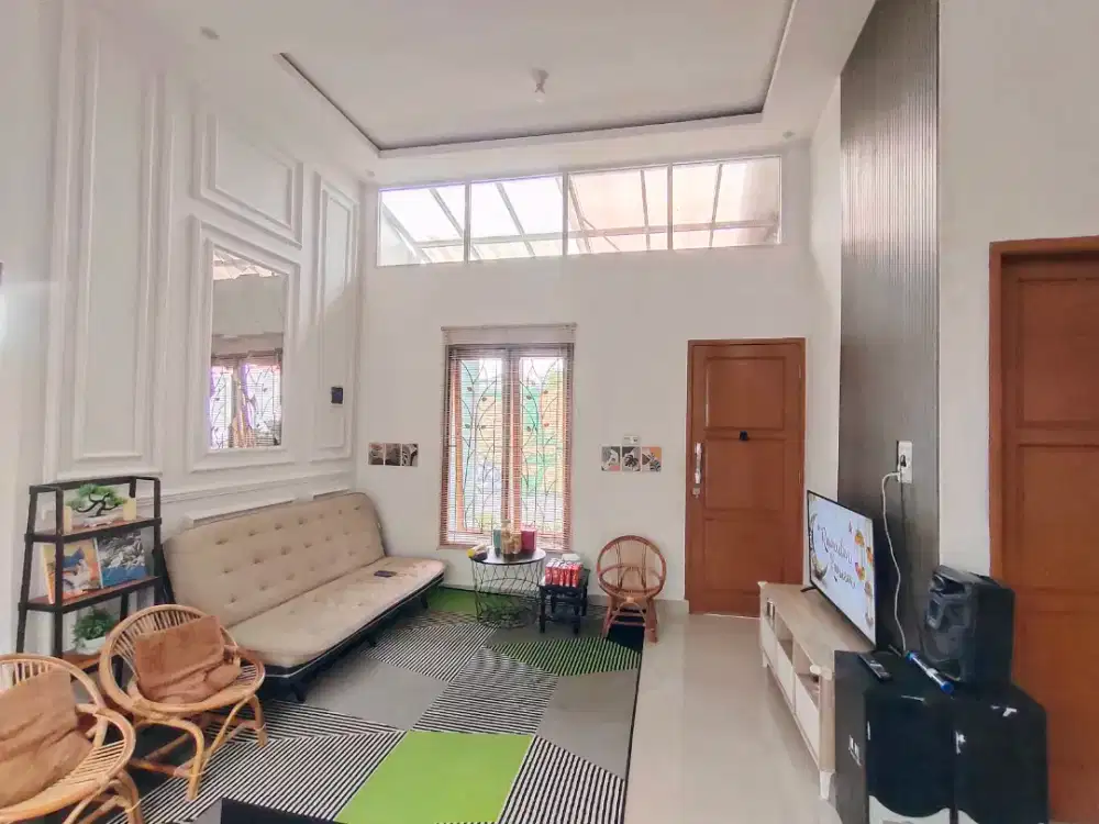 Jual rumah ditengah kota