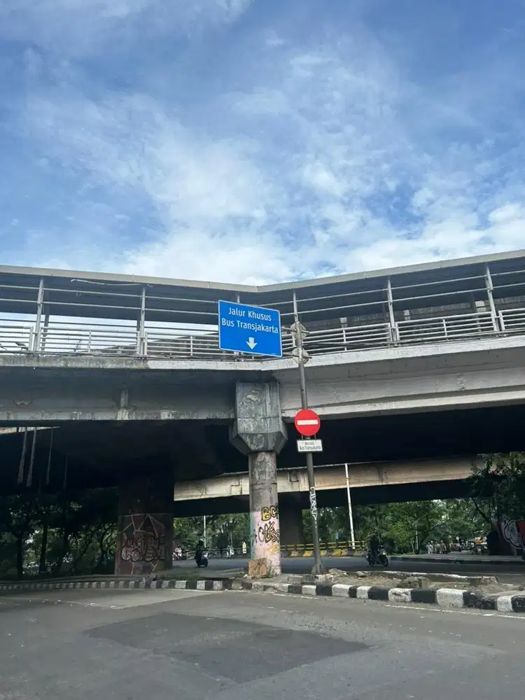 DICARI OJEK BULANAN
