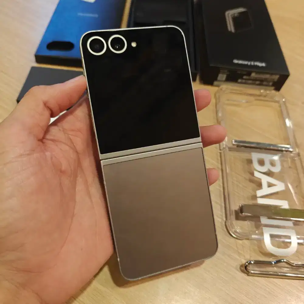 Samsung Galaxy Z Flip 6 12/256 Resmi Sein Mulus Seperti Baru