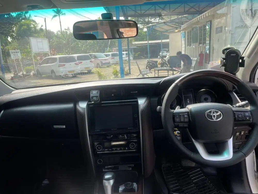DIBUTUHKAN DRIVER PRIBADI