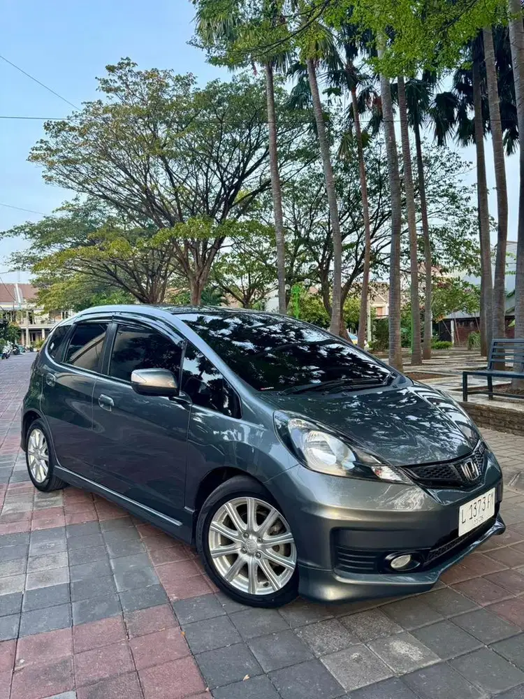 Jazz RS 1.5 AT 2014 Original km 72rb