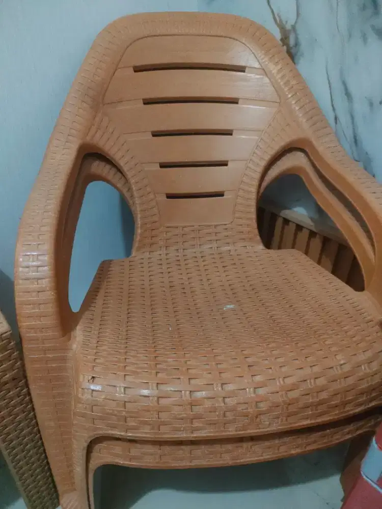 Kursi plastik plus meja plastik