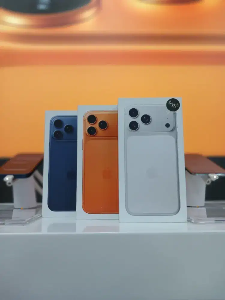 IPHONE 17 PROMAX 256 ORANGE,BLUE,SILVER