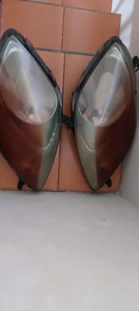 Headlamp Yaris 2010