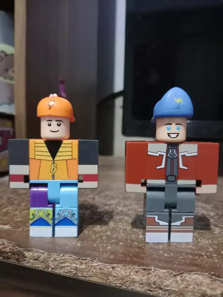Mini figure roblox choki