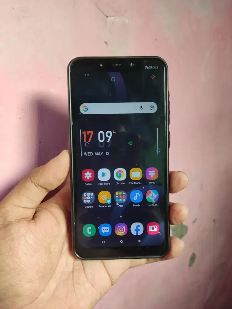 Poco F1 6/128 hp only