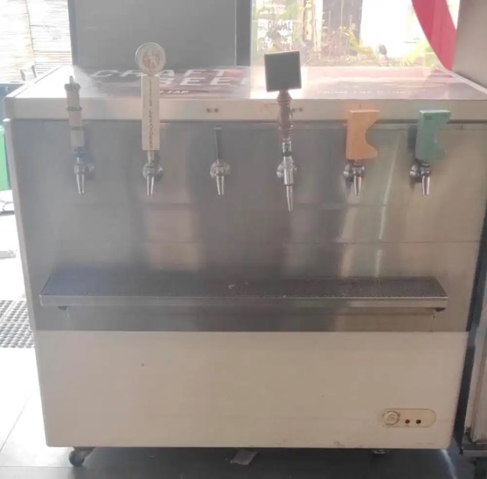 Commercial Grade Beer Kegerator Chiller 80x120x110 cm