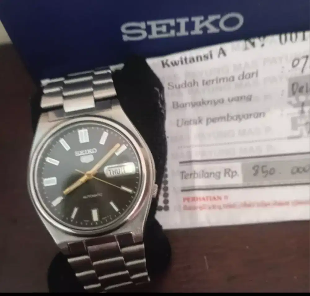 Jam tangan merk SEIKO