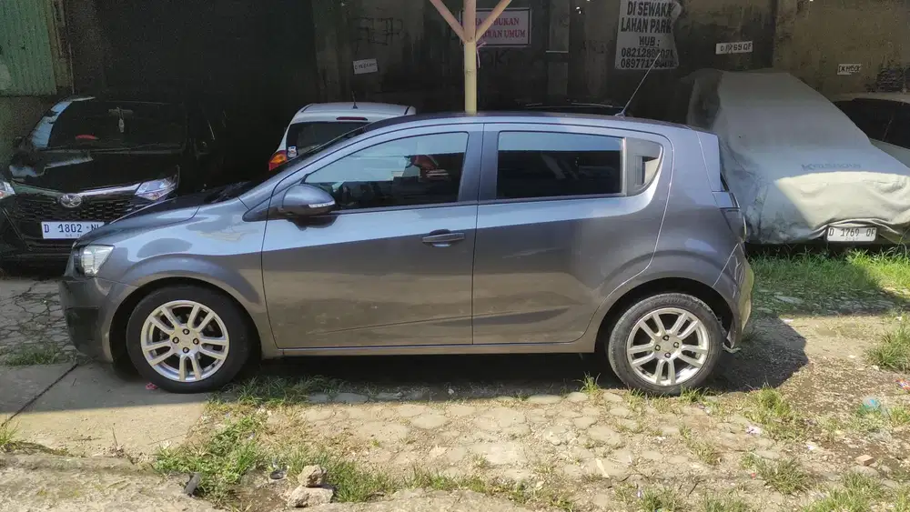 Chevrolet Aveo 2015 Bensin