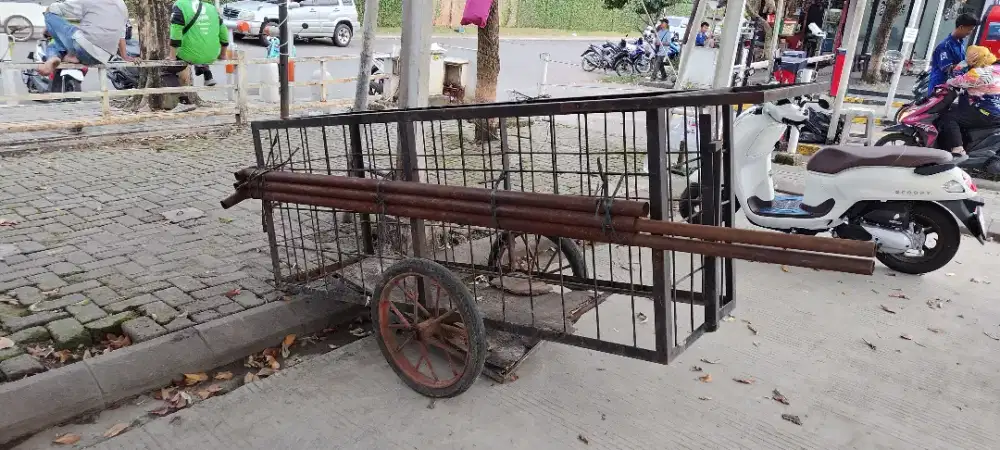 Gerobak Barang Besi