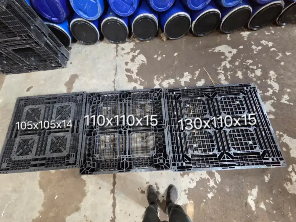 Palet plastik berbagai ukuran