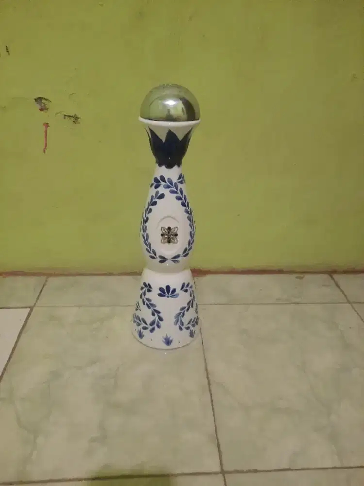 “Botol Bir Azul Kosong Estetik – Bisa untuk Dekorasi / Kerajinan”