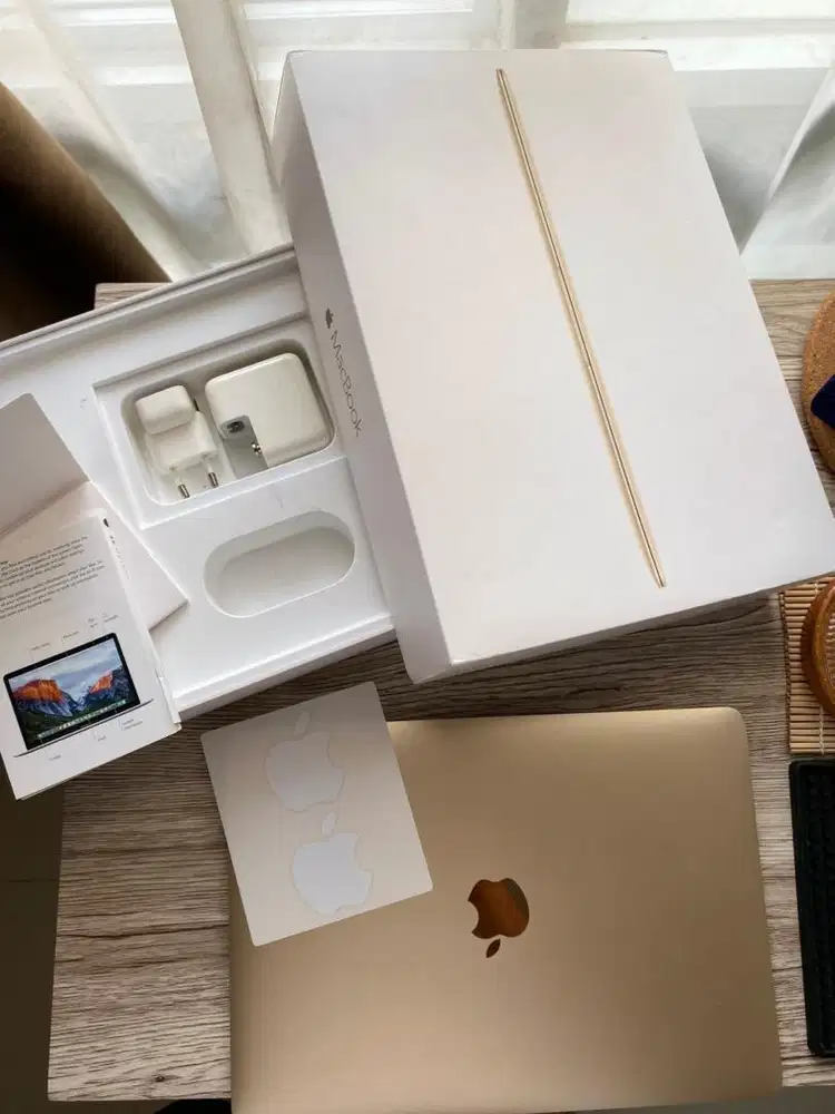 Macbook Retina RAM 8/256GB fullset no minus