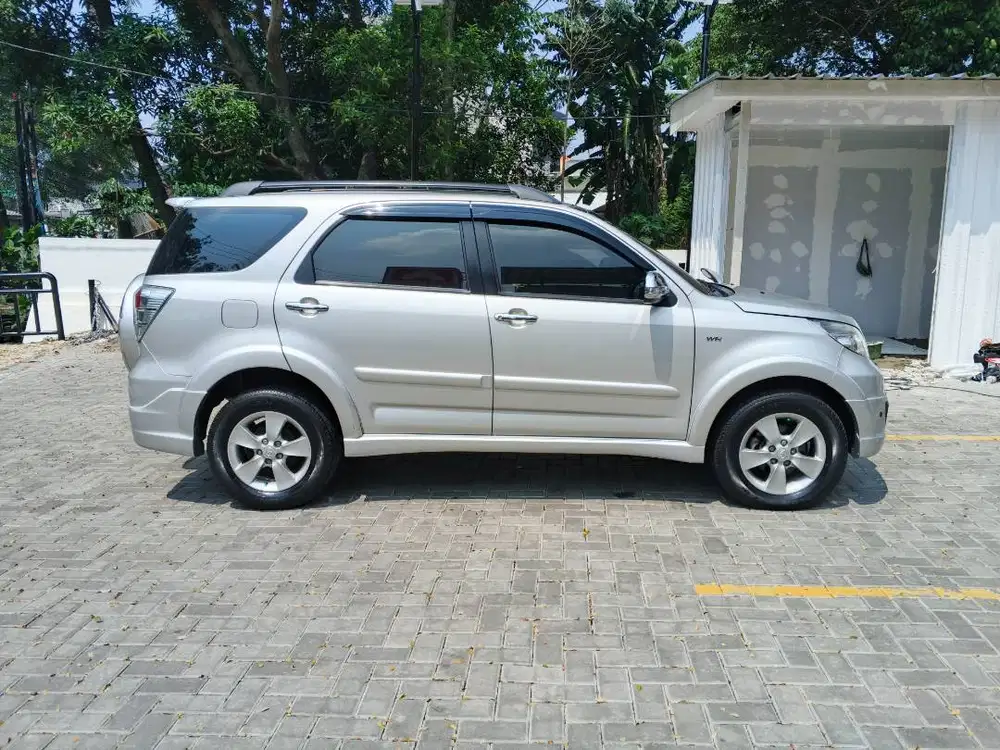 RUSH 2015 S TRD MATIK SILVER SIAP PAKAI