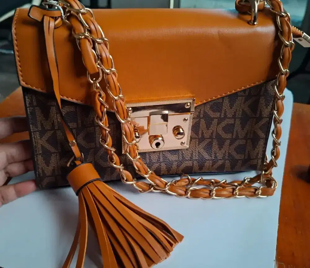  Di Jual Cepat : Tas Import Cewek Keren.
