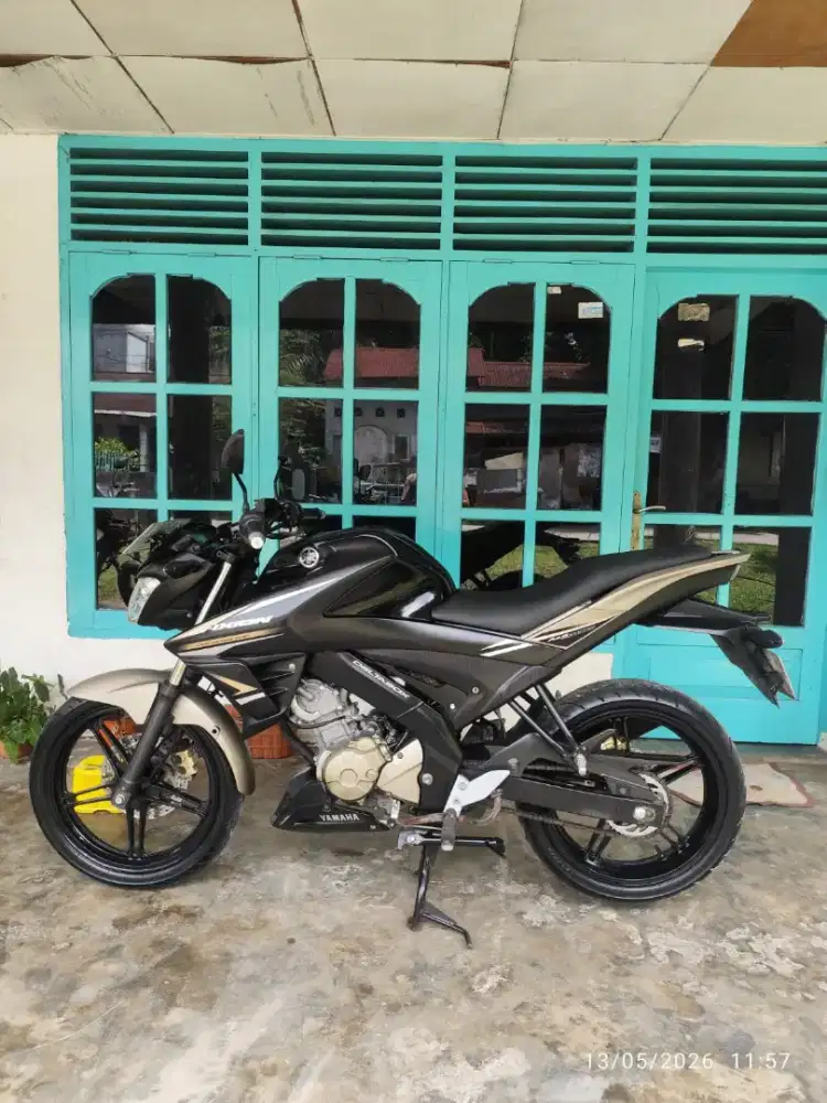 Si ganteng tampil yg lain mundur dulu