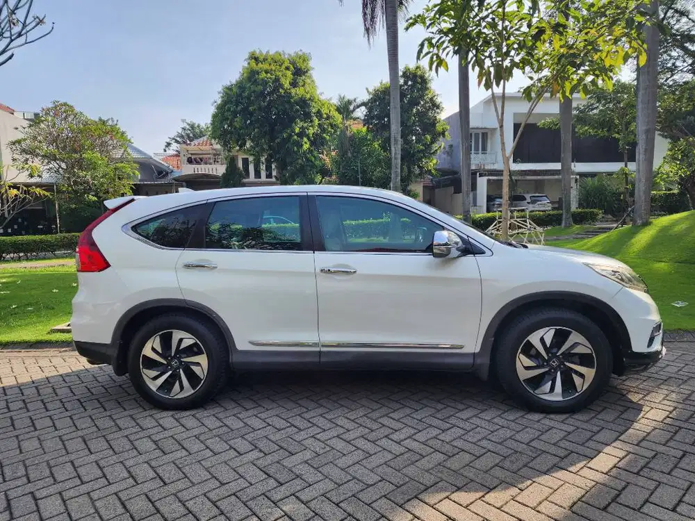 CRV 2.4 tahun 2015
