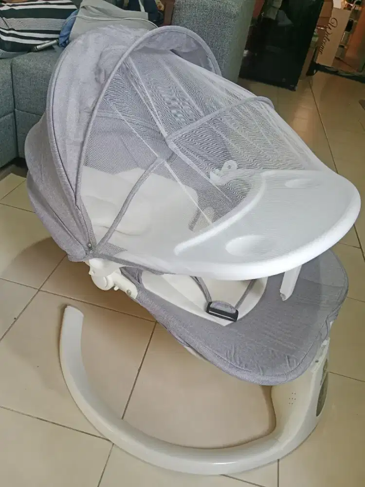Baby bouncer ayunan bayi merk cuddle